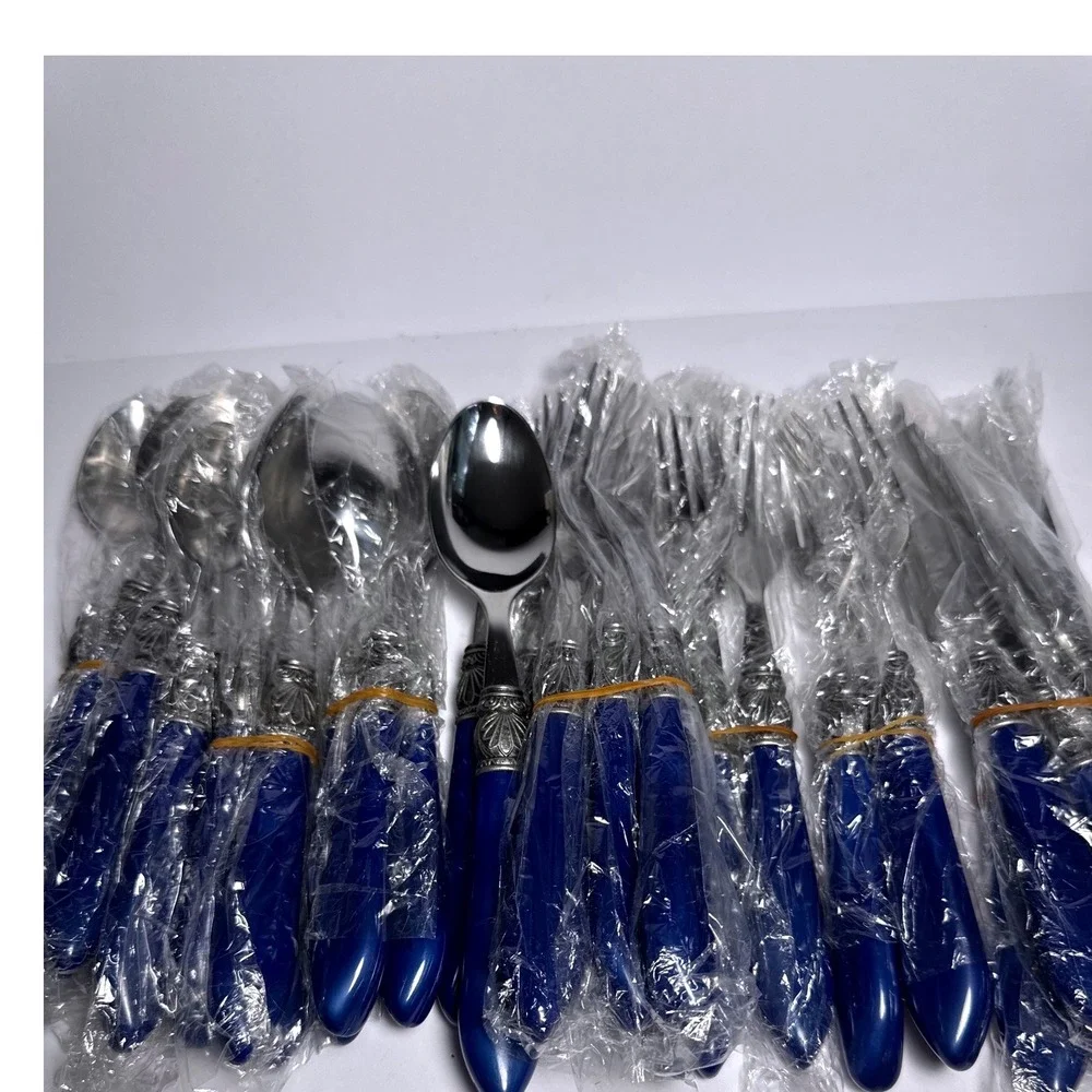 Argent Orfèvres Flatware Set 20pc Blue Silver New 18/8 Stainless Steel Service 4